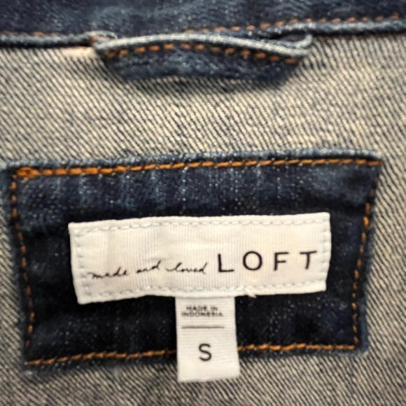 Loft Jean Jacket  S with Copper Buttons and Fitted Seaming 2% Spandex for fit. - Picture 4 of 7